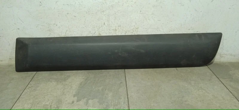 Молдинг двери RENAULT SANDERO 2009-2014 8200735133 1, задний левый