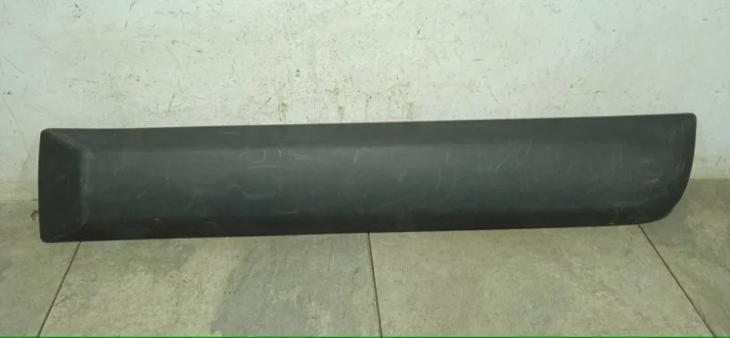 Молдинг двери RENAULT SANDERO 2009-2014 8200735133 1, задний левый