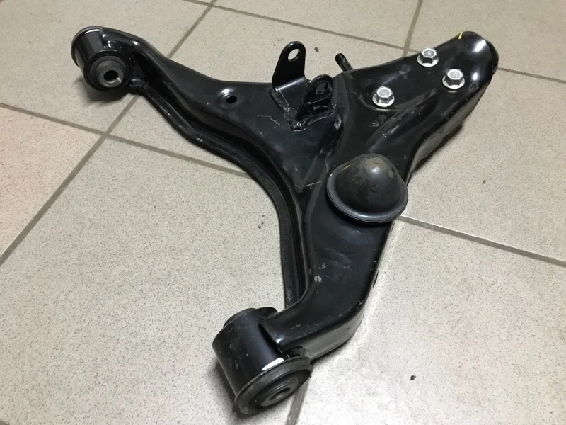 Рычаг подвески нижний MITSUBISHI L200 2019 4013A471, передний левый