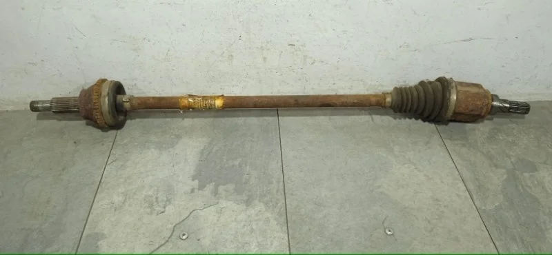 Привод RENAULT DUSTER 2010-2015 396004652R, задний правый