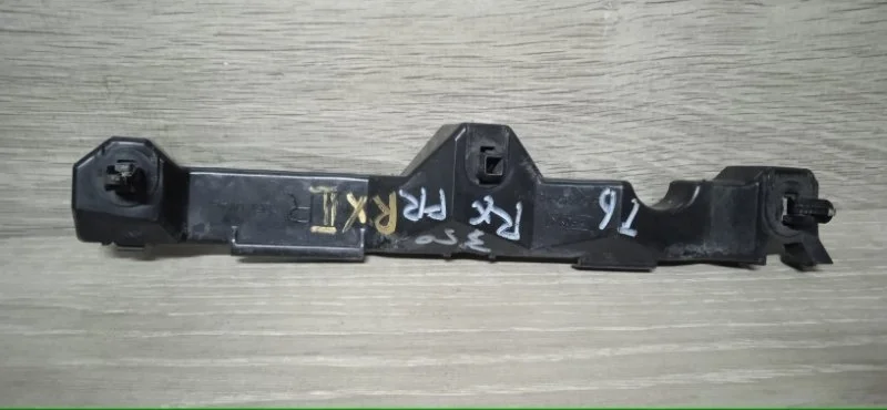 Кронштейн бампера LEXUS RX 2003-2008 5214548010 XU30, передний правый