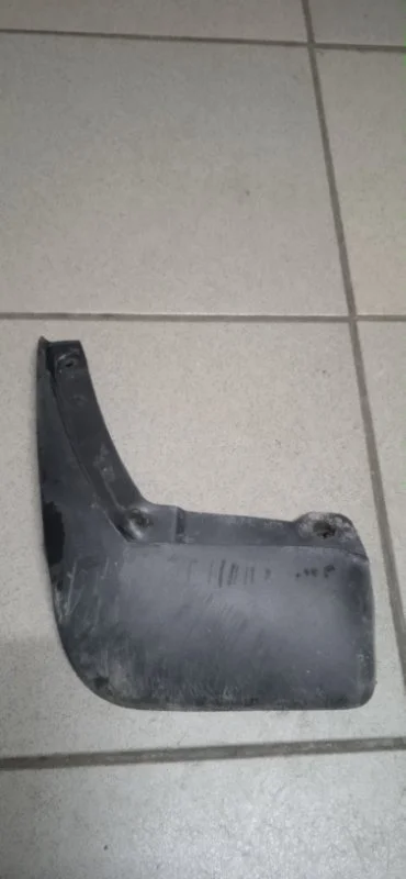 Брызговик RENAULT LOGAN 2014 767495862R 2 K7M А812 UA56519, задний левый