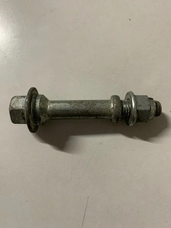 Болт крепления глушителя LEXUS RX 2015-2021 9090105020 GYL25, передний