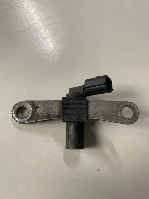 Датчик положения коленвала RENAULT LOGAN 2014-2020 8200746497 2