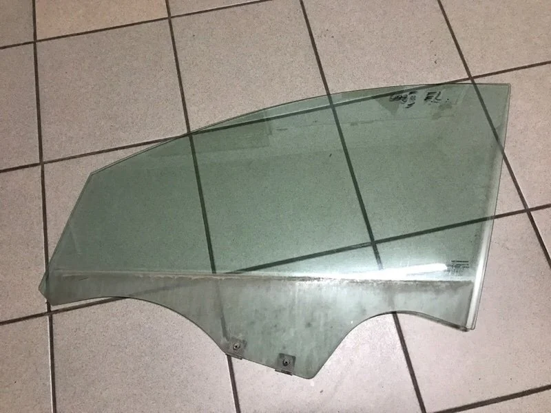 Стекло двери RENAULT LOGAN 2014 803017281R 2 K7M А812 UA56519, переднее левое