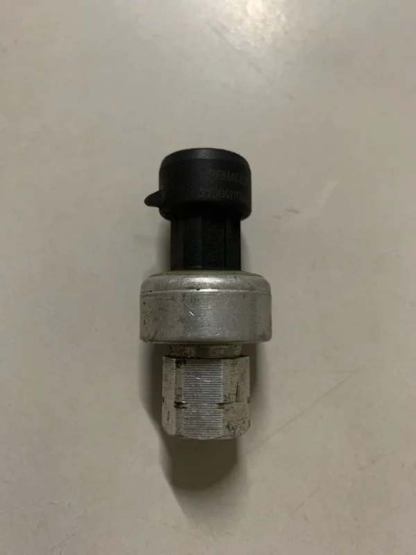 Датчик давления компрессора кондиционера RENAULT LOGAN 2004-2016 7700417506 СЕДАН