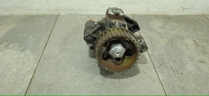 Топливный насос высокого давления RENAULT LAGUNA 2007-2015 8200821184 3 K9K