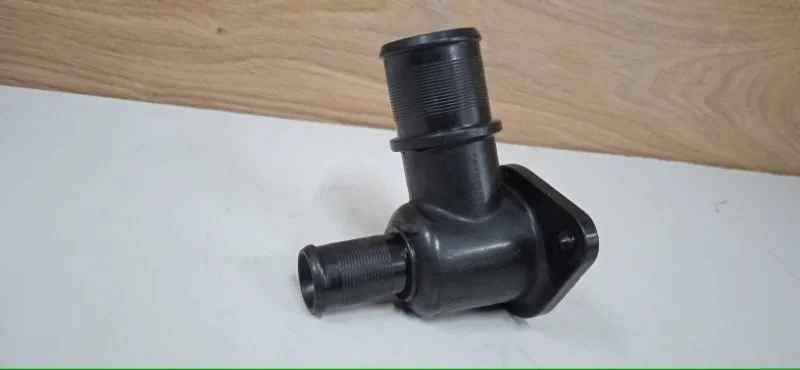 Фланец (тройник) системы охлаждения CITROEN C4 2004-2011 9627629080