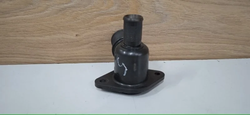 Фланец (тройник) системы охлаждения CITROEN C4 2004-2011 9627629080