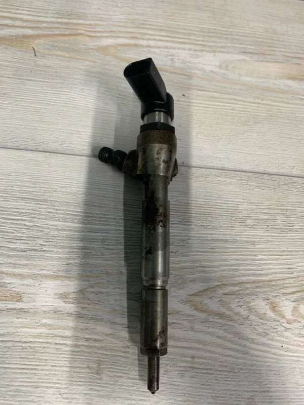 Форсунка топливная RENAULT MEGANE 2008-2015 8200294788 3 K9K