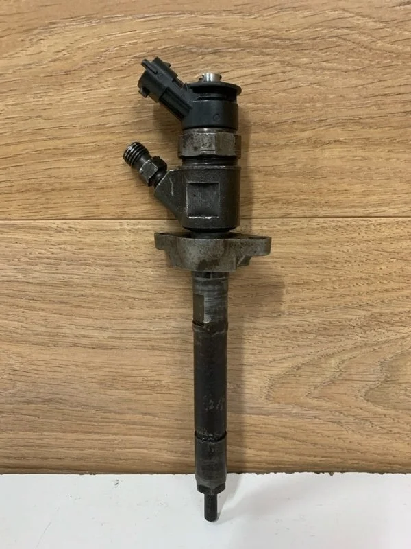 Форсунка топливная PEUGEOT 308 2007-2011 0445110297 T7 DV6 TED4