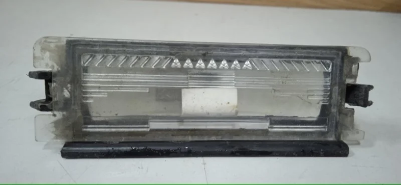 Подсветка номера RENAULT LOGAN 2004-2009 7700433414