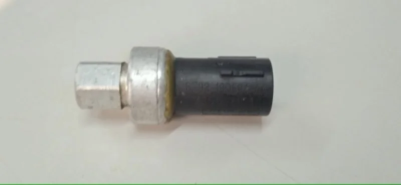 Датчик давления компрессора кондиционера FORD C-MAX 2003-2010 6F9319D594AA