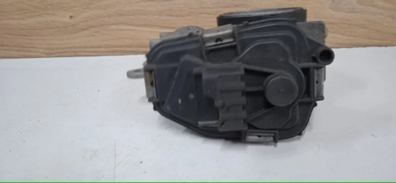 Дроссельная заслонка PEUGEOT 207 2006-2009 9647925480 1 ET3 KFU