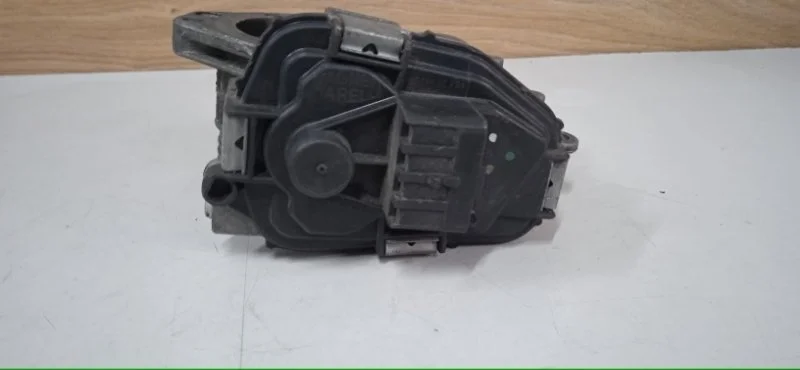 Дроссельная заслонка PEUGEOT 207 2006-2009 9647925480 1 ET3 KFU