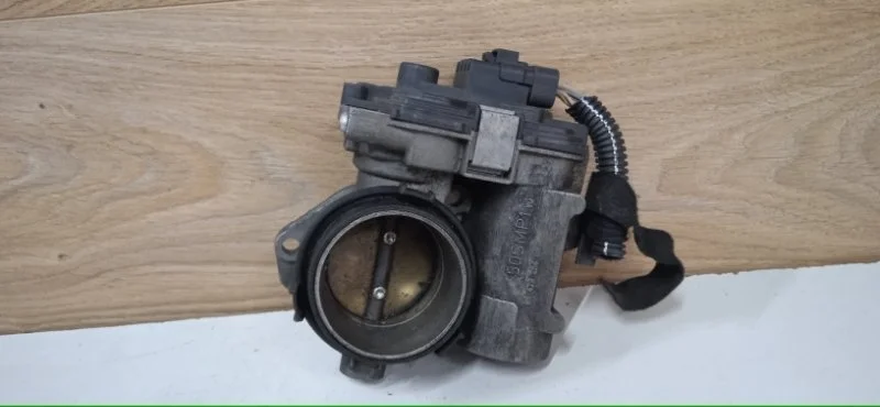 Дроссельная заслонка PEUGEOT 207 2006-2009 9647925480 1 ET3 KFU