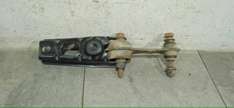 КРОНШТЕЙН МКПП RENAULT LOGAN 2015 113325214R СЕДАН K7M 812, задний