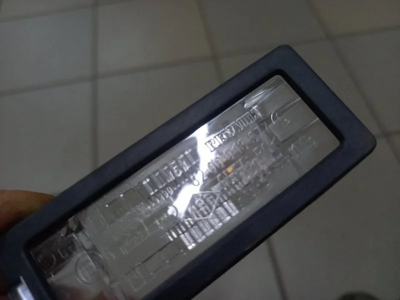 Плафон подсветки номера RENAULT FLUENCE 2008-2015 8200013577 1, задний