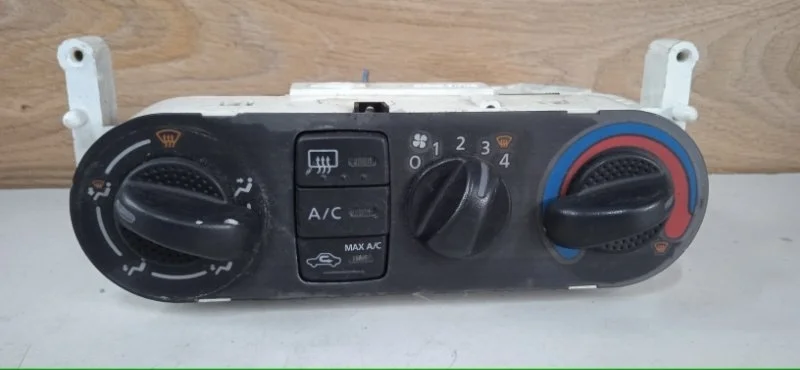 Блок управления климат-контролем NISSAN ALMERA 2000-2006 27510BN007 N16