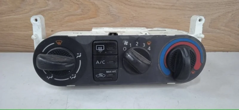 Блок управления климат-контролем NISSAN ALMERA 2000-2006 27510BN007 N16