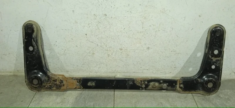 Кронштейн подрамника RENAULT MEGANE 2012 544F00003R УНИВЕРСАЛ K9K 837, передний