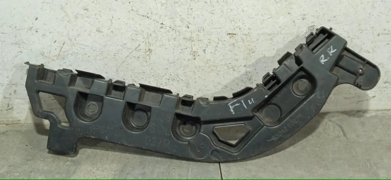 Кронштеин бампера RENAULT FLUENCE 2009-2017 850420027R, задний левый