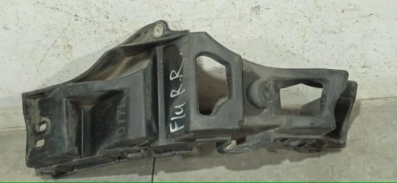 Кронштеин бампера RENAULT FLUENCE 2009-2017 850440017R, задний правый