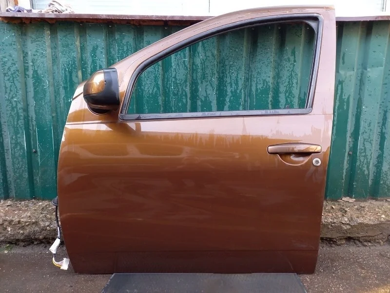 Дверь боковая RENAULT DUSTER 2013 801019012R F4R B403, передняя левая