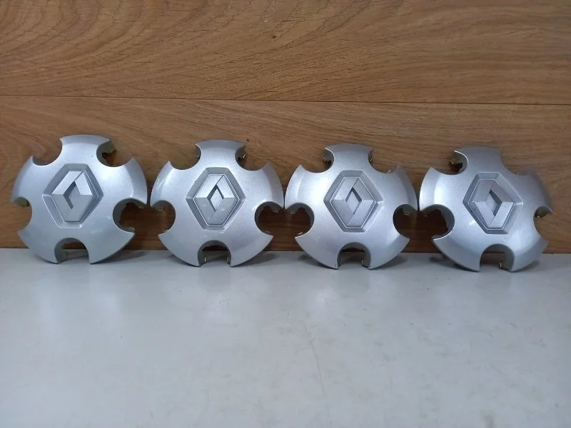 Колпак колеса RENAULT DUSTER 2013 403155090R F4R B403