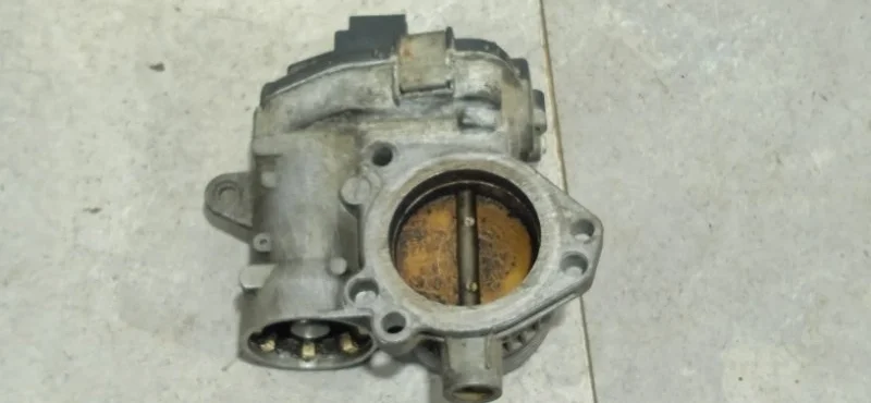 Дроссельная заслонка CITROEN C3 2001-2009 9647925480