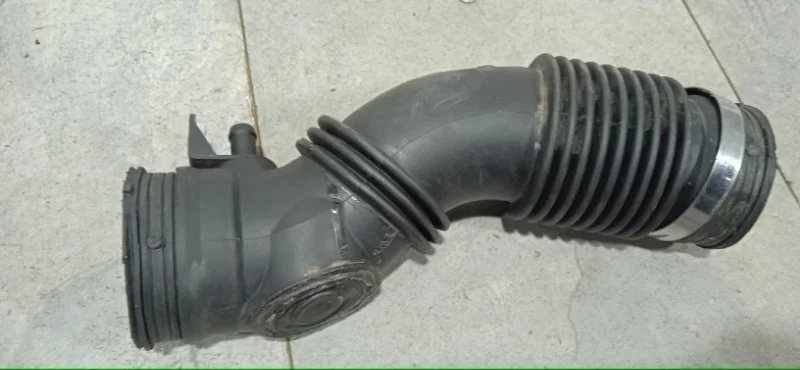 Патрубок воздушного фильтра RENAULT MEGANE 2002-2009 8200186822 2 K4M