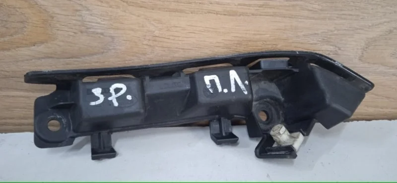 Кронштеин бампера LAND ROVER RANGE ROVER SPORT 2005-2013 DPL000171 L320, передний левый