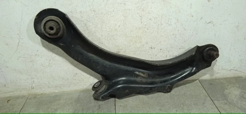 Рычаг передней подвески RENAULT MEGANE 2002-2009 8200679063 2, левый