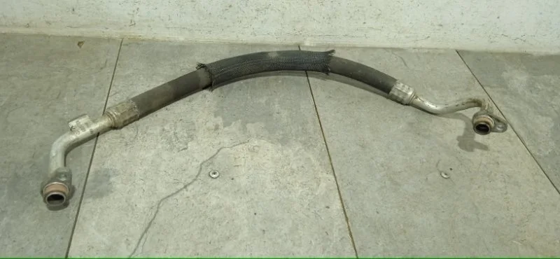 Трубка кондиционера RENAULT MEGANE 2002-2009 8200680837 2