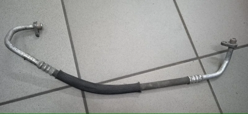 Трубка кондиционера RENAULT MEGANE 2002-2009 8200280683 2
