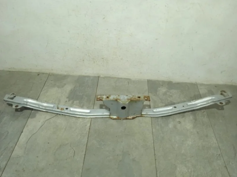 Панель телевизора верхняя NISSAN PRIMERA 2001-2008 62290AU300 P12