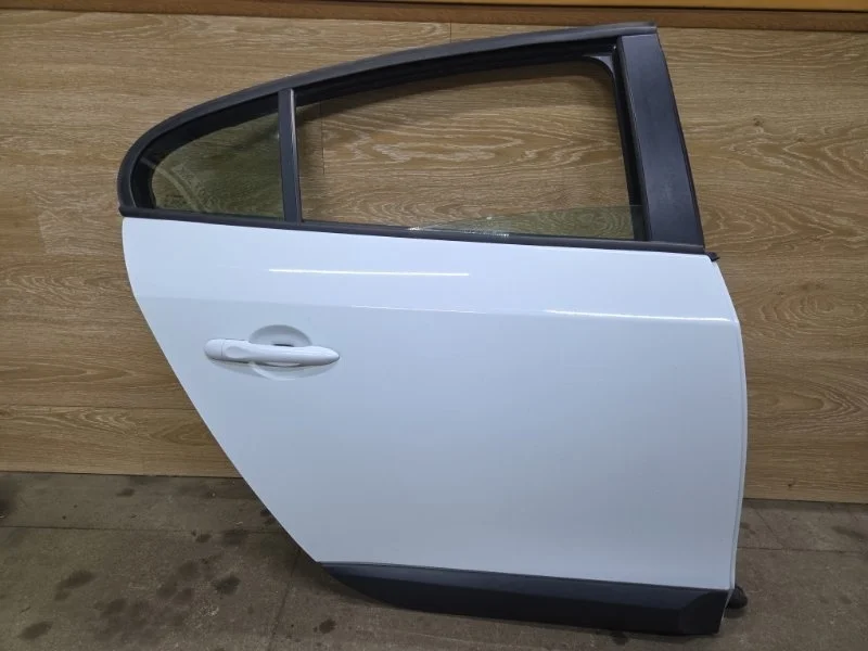 Дверь боковая RENAULT FLUENCE 2015 821009100R К4М 838, задняя правая