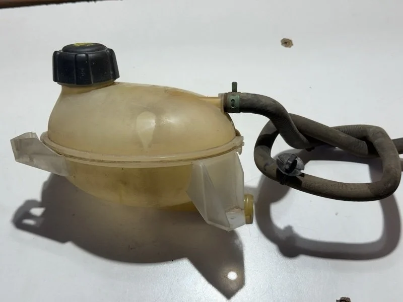 Бачок расширительный RENAULT LOGAN 2018 217107259R 2