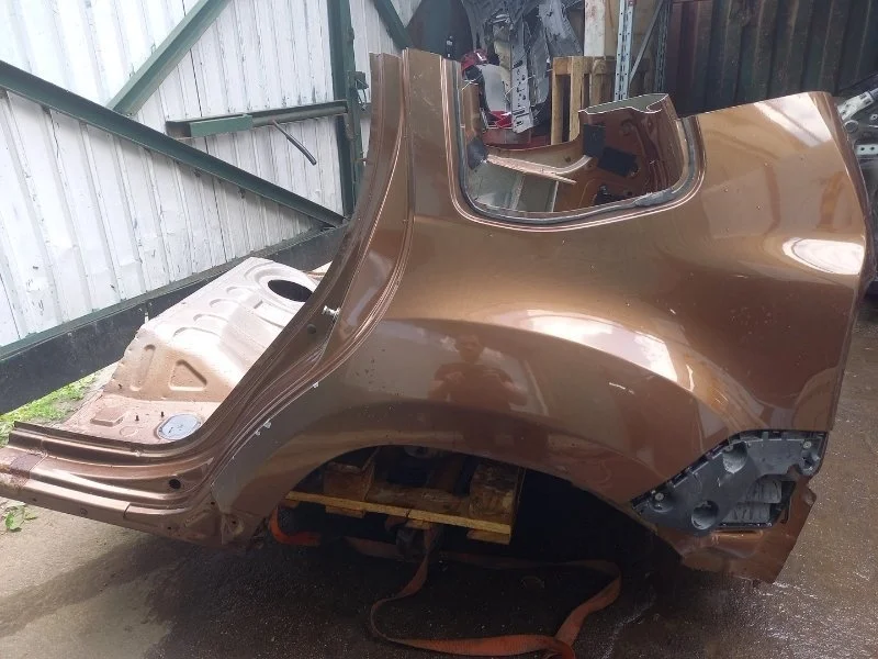 Крыло RENAULT DUSTER 2013 774214657R F4R B403, заднее левое