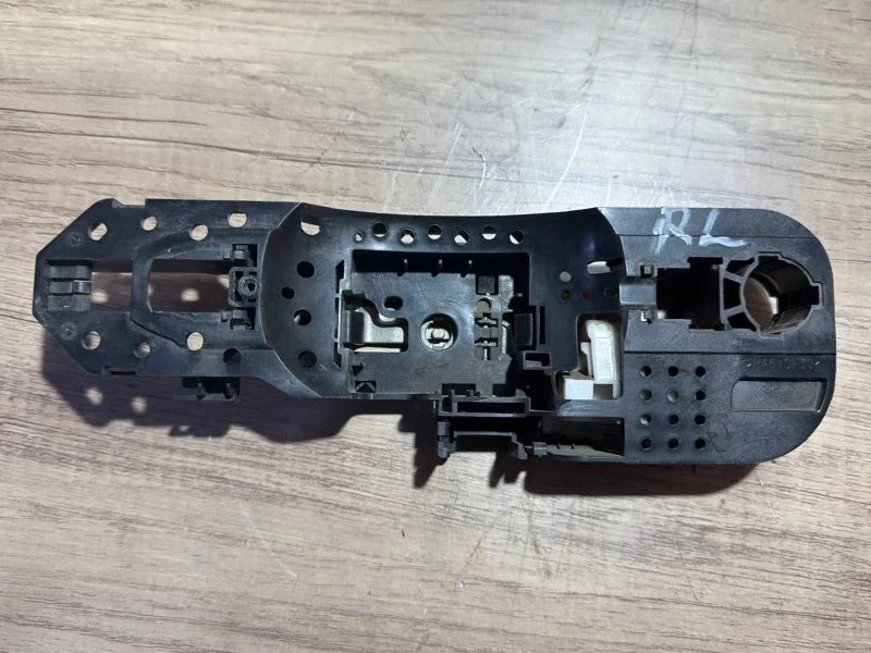 Механизм ручки двери RENAULT FLUENCE 2008-2015 806070032R 1, передний левый