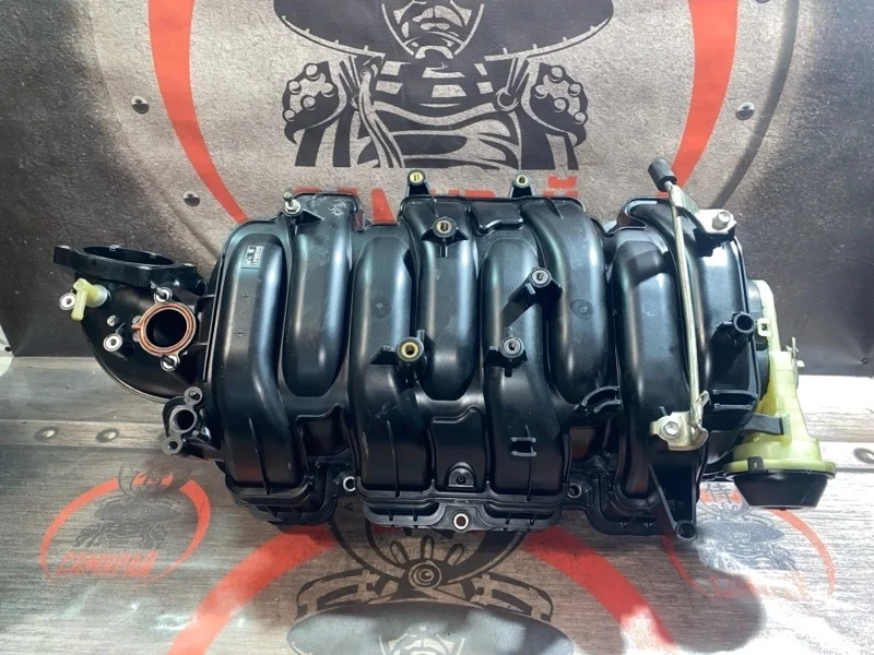 Впускной коллектор Toyota Land Cruiser 200