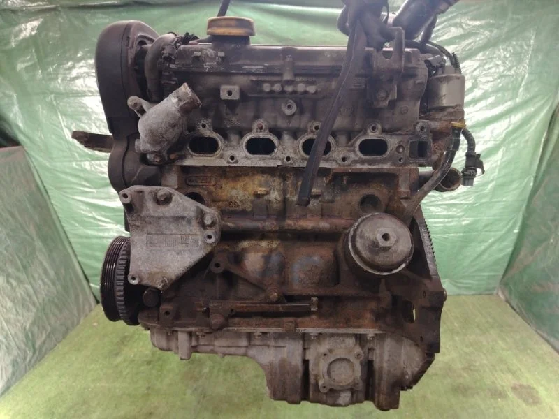 Двигатель с навесным Opel Zafira 2005