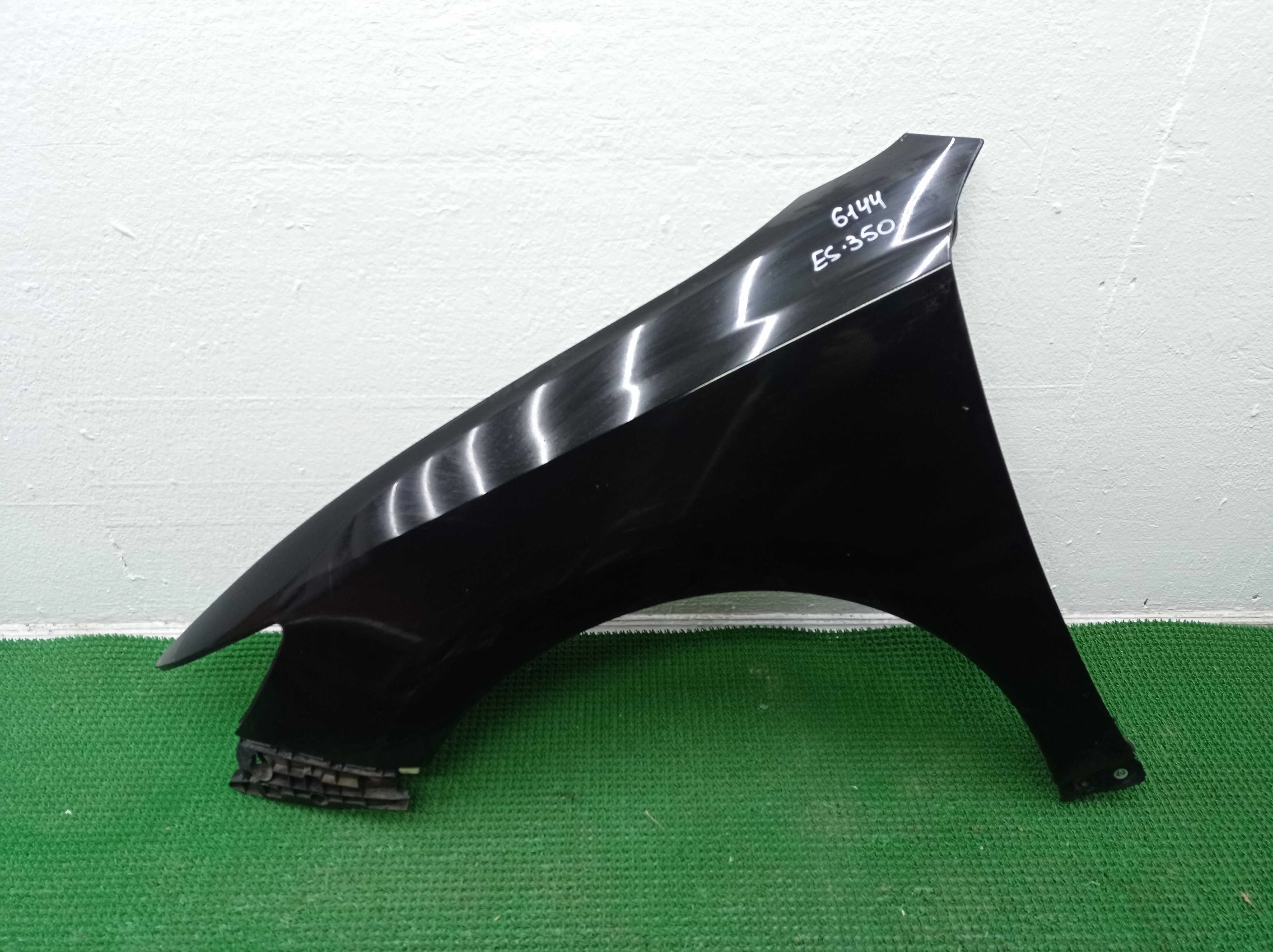 Крыло левое Lexus ES VI (AVV6,ASV6) 2012 - 2018 бензин 3.5 Автомат