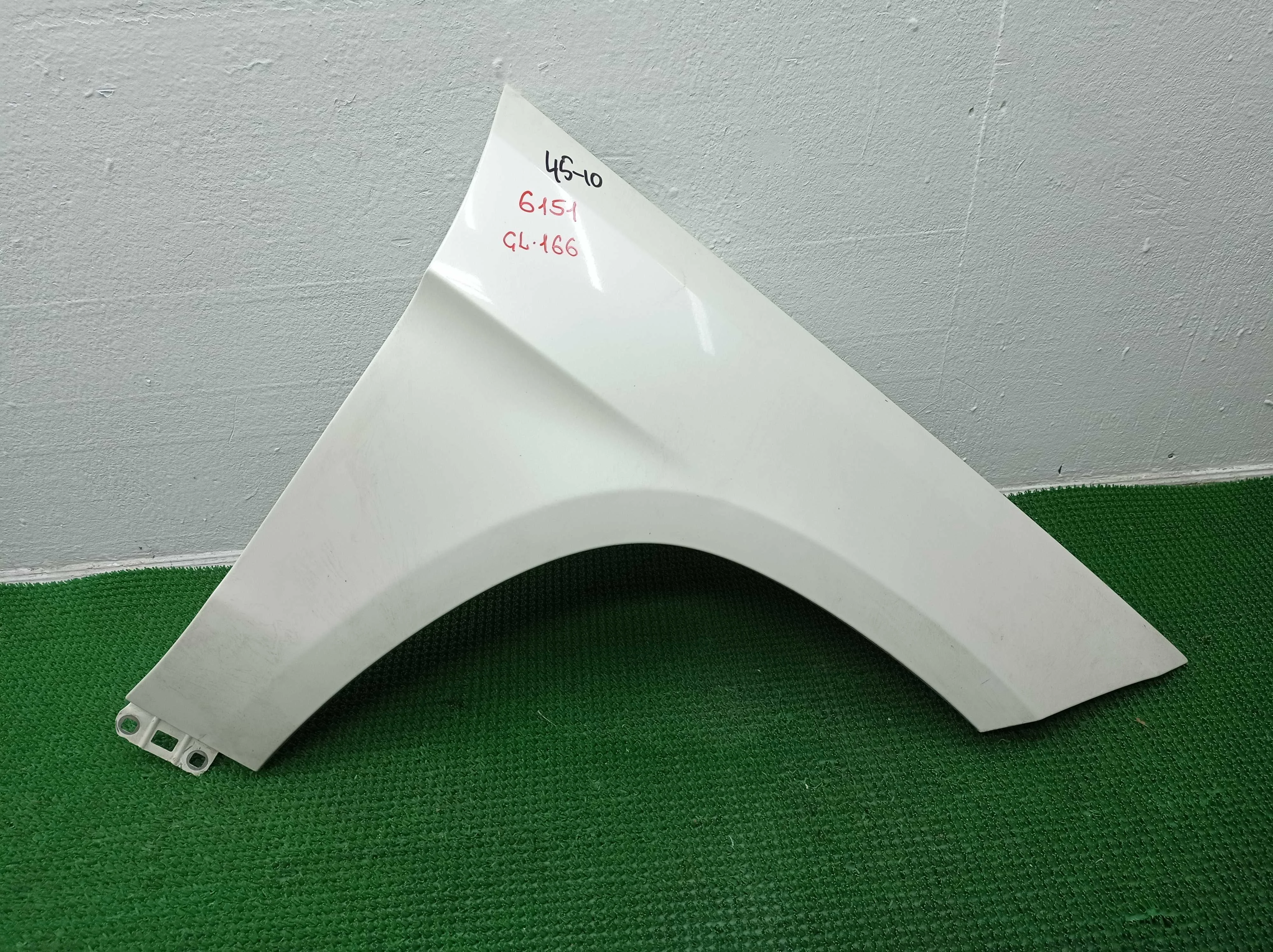 Крыло правое Mercedes GL (X166) 2012 - 2016 дизель 3.0 Автомат