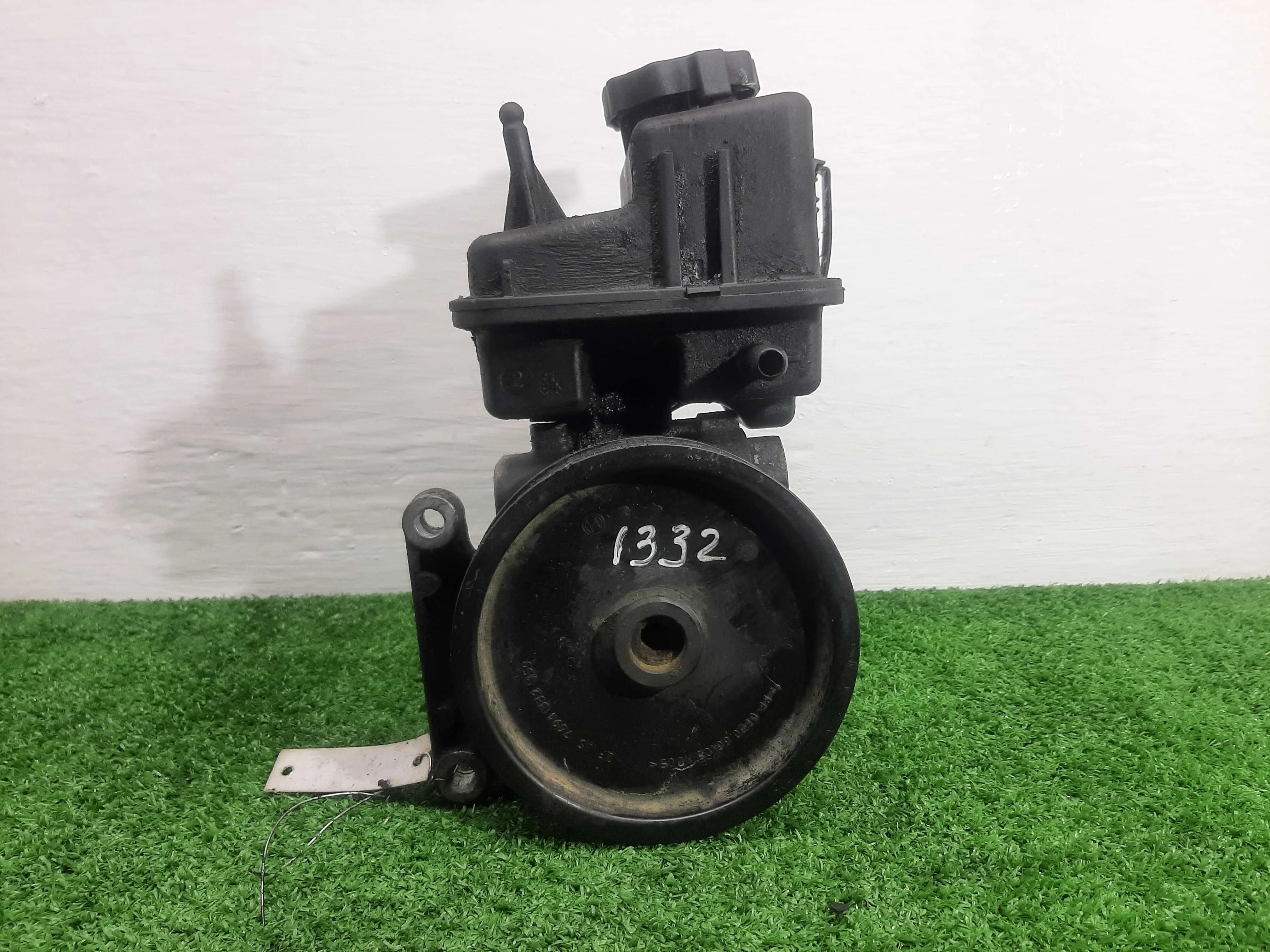 Насос ГУР Mercedes Sprinter II (w906) 2006 - 2017 дизель 2.2 Механика