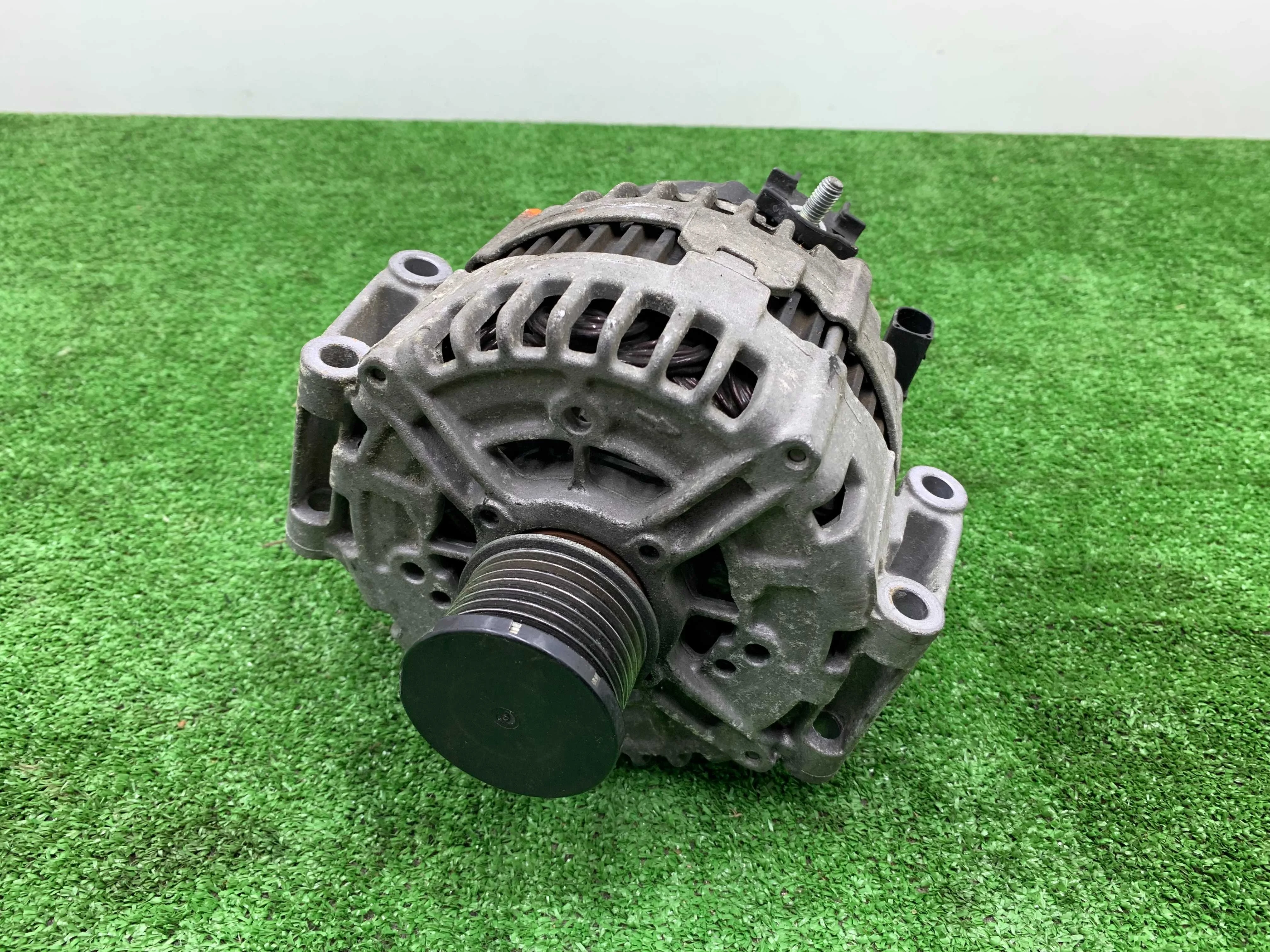 Генератор Mercedes S-klasse (W221) 2005 - 2009 дизель 3.0 Автомат