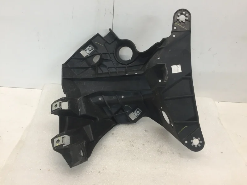 Кронштейн крыла BMW X5 2013-2018 51657294544 F15, передний
