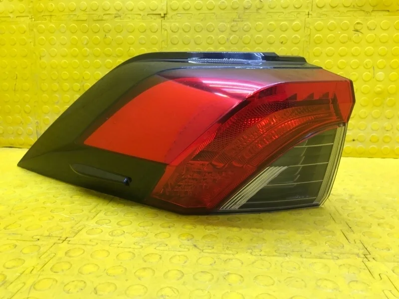 Фонарь TOYOTA rav 4 2019 8156142230 MXAA52 M20AFKS, задний левый