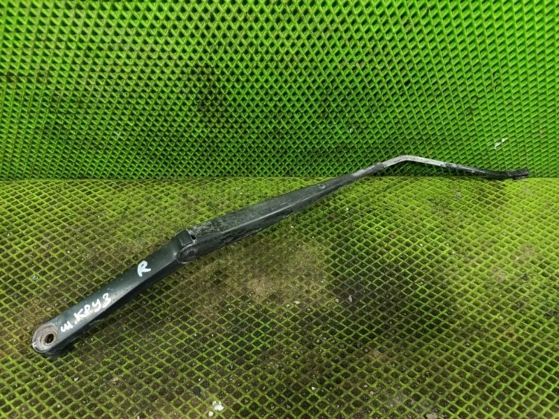 Поводок дворника правый Chevrolet Cruze 2013 95971329 СЕДАН A14NET