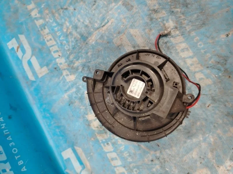 Мотор печки Opel Astra H 2004-2015